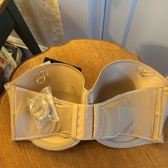 🤩 Lilyette by Bali Strapless Bra🤩 - Picture 4 of 6